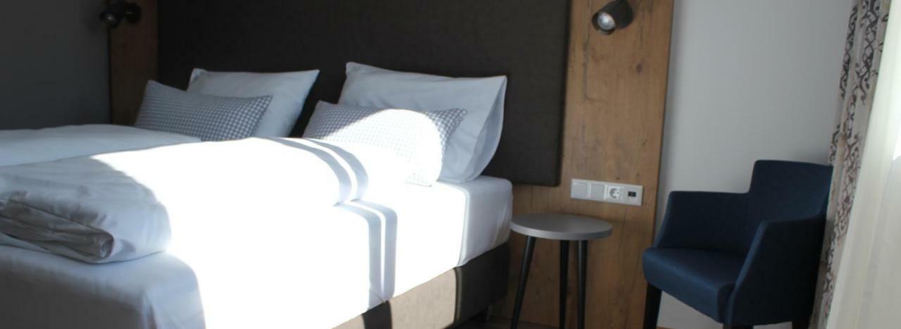 Hotel บรุนน์ธาล ภายนอก รูปภาพ